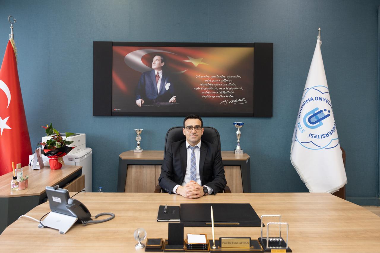 Prof. Dr. Fatih AYHAN - İİBF Dekanı
