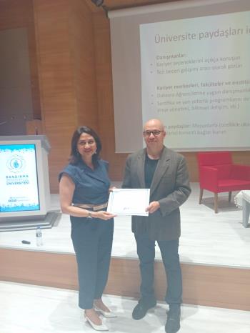 KANADA'DAN MESLEKDAŞIMIZ KONFERANS VERDİ...