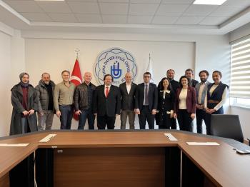 Fakültemiz ve Güney Marmara Teknoloji ve İnovasyon Derneği, Bandırma Kent Konseyi ve Gönen Kent Konseyi arasında işbirliği protokolü imzalandı.