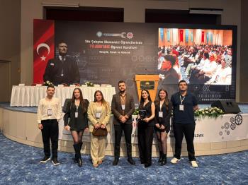 Çalışma Ekonomisi Öğrencilerimiz 10. AKAD'EMEK Öğrenci Kurultayı’na Katıldı