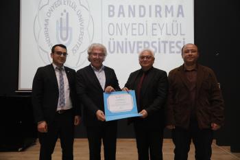 Bandırma Onyedi Eylül Üniversitesi İktisadi ve İdari Bilimler Fakültesi Çalışma Ekonomisi ve Endüstri İlişkileri Bölümü tarafından, 1 Mayıs Emek ve Dayanışma Günü kapsamında anlamlı bir konferans gerçekleştirildi.