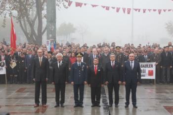 Ulu Önder Atatürk, Ölümünün 79’uncu Yıl Dönümünde Bandırma'da Resmi Törenle Anıldı
